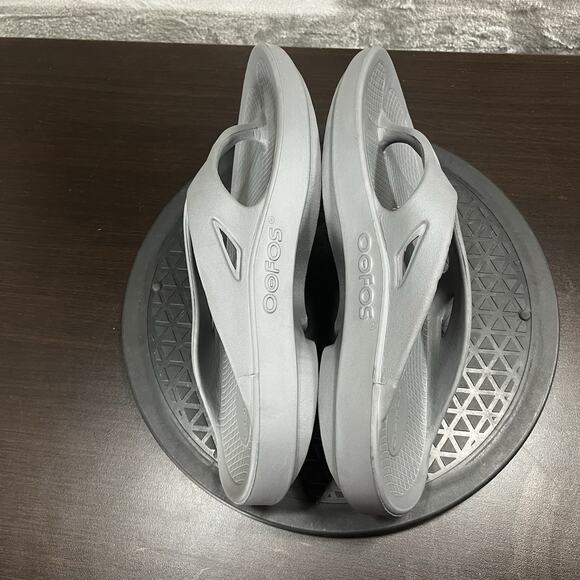 Oofos OOriginal Flip Flops Mens Size 9 Gray Slip On Comfort Recovery Sandals - Picture 6 of 8